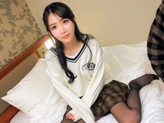 禁断の欲望を密かに抱く姉弟、秘密の扉を開ける官能の夜（刺激的な近親の甘美）