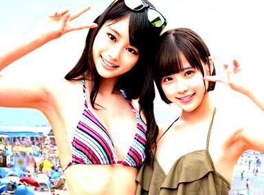 海辺で弾ける水着GALの甘い誘惑【ドキドキ素股体験